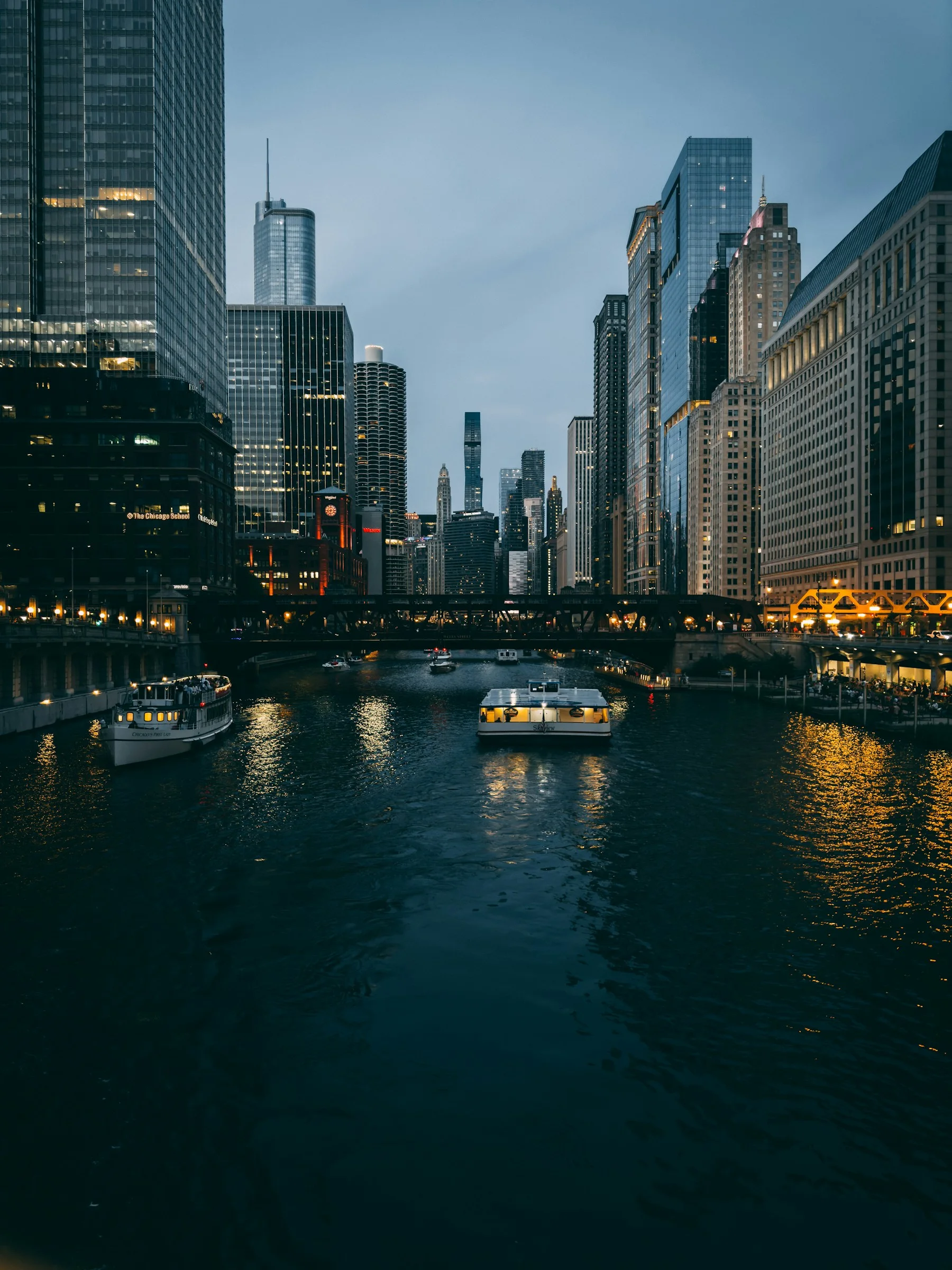 Chicago architecture along the river
